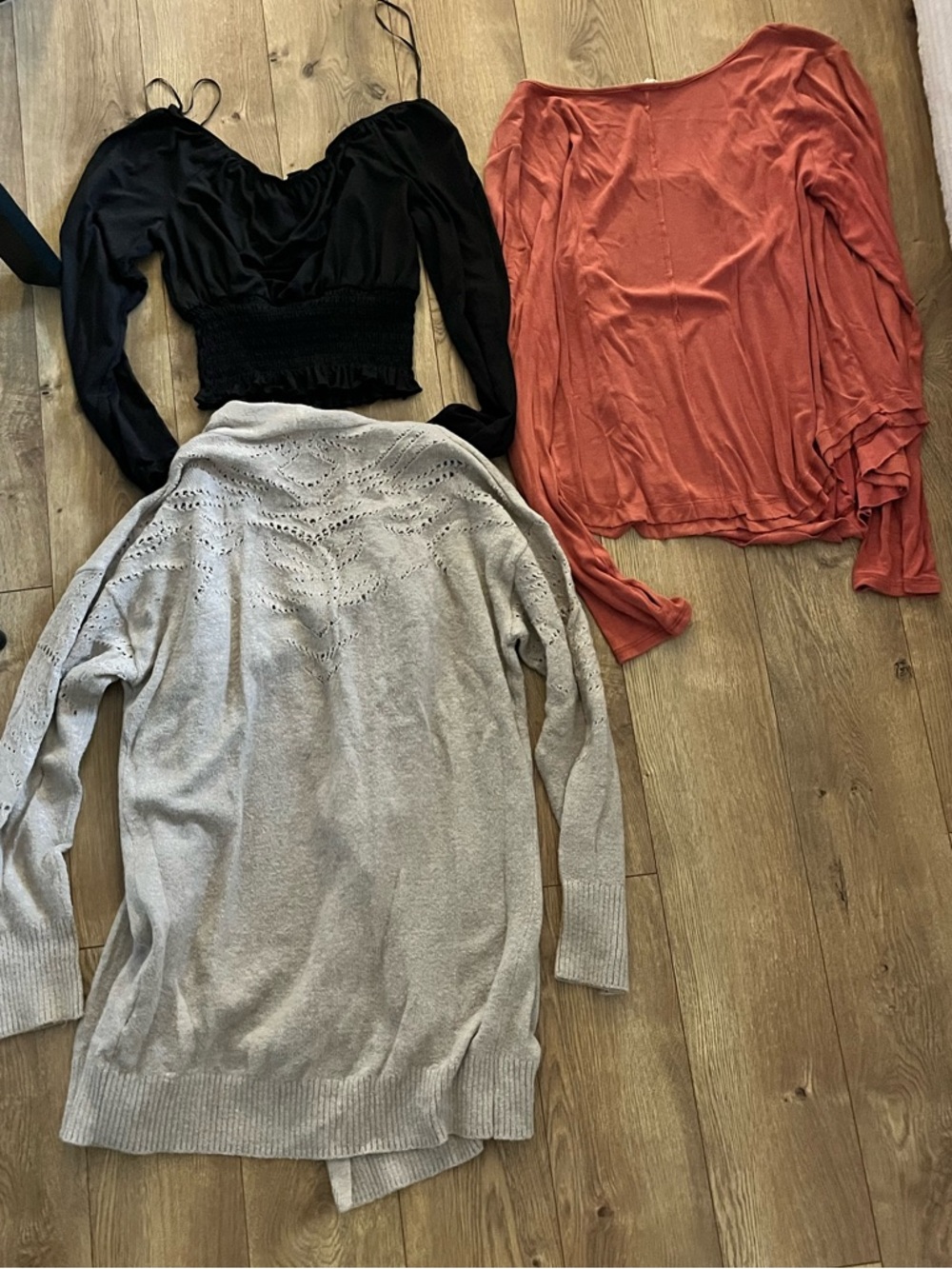 Cozy tops bundle - Picture 3 of 3